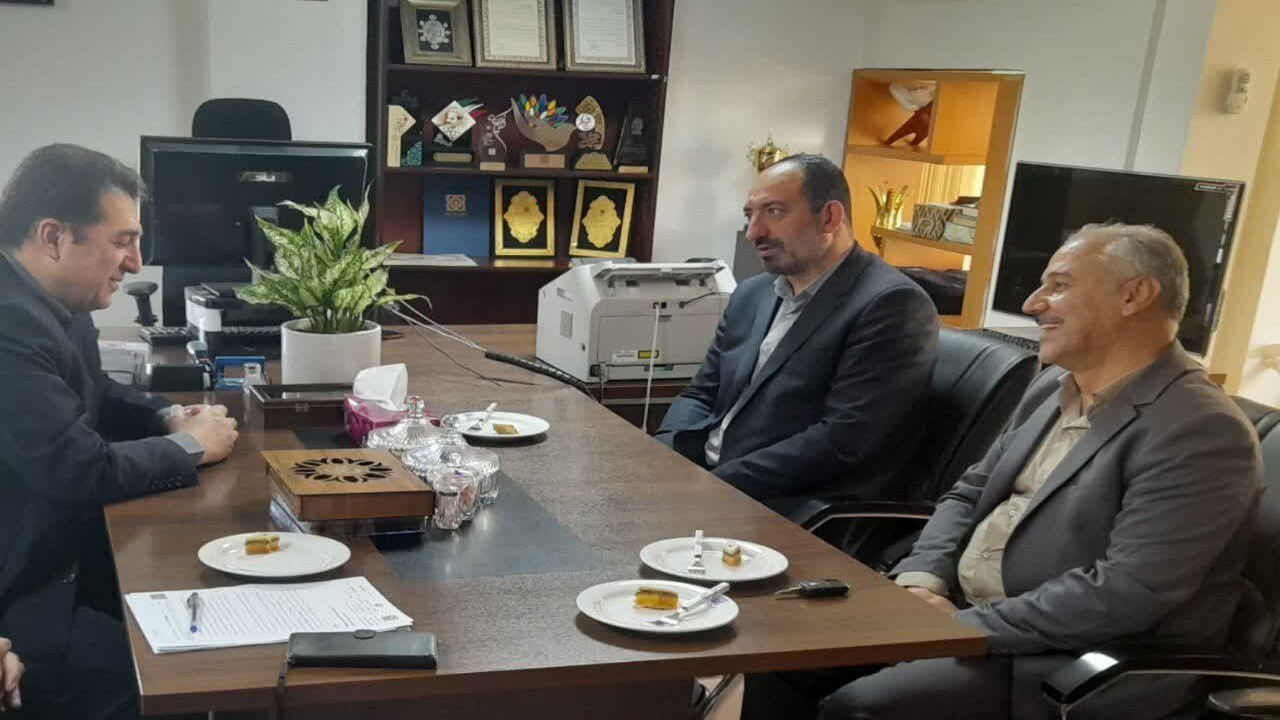 بررسی وضعیت بیمه اتباع خارجی در قزوین