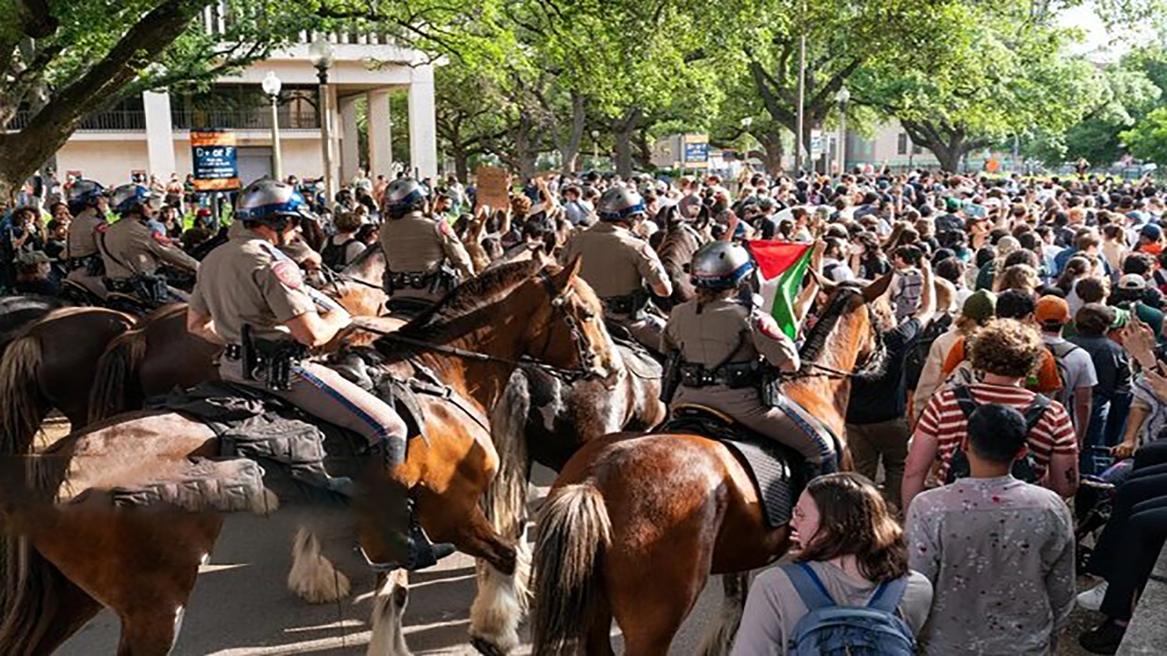 بایدن: دانشگاه جای یهودستیزی نیست