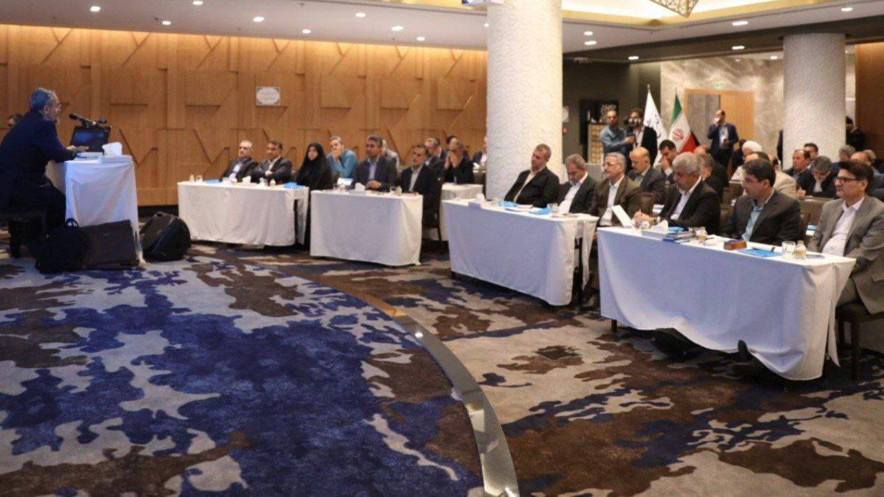 پایان دوره آموزشی نمایندگان منتخب مجلس دوازدهم پس از ۲۱ نشست تخصصی