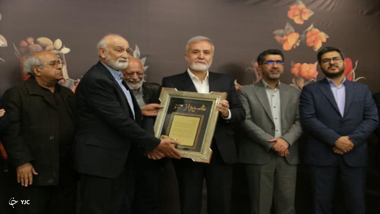 ما میراث‌دار فرهنگی اصیل و غنی هستیم/ وظیفه داریم یگانه بودن جایگاه شیراز را پاس بداریم