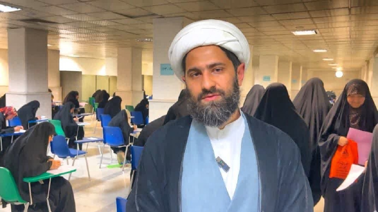 ۱۲ هزار نفر در آزمون تخصصی حافظان قرآن کریم سراسر کشور شرکت کردند