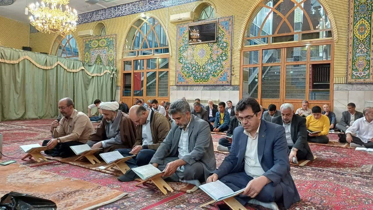 گوشه‌هایی از مراسم پرفیض دعای ندبه در امامزاده بهلول (ع) خوی + تصاویر