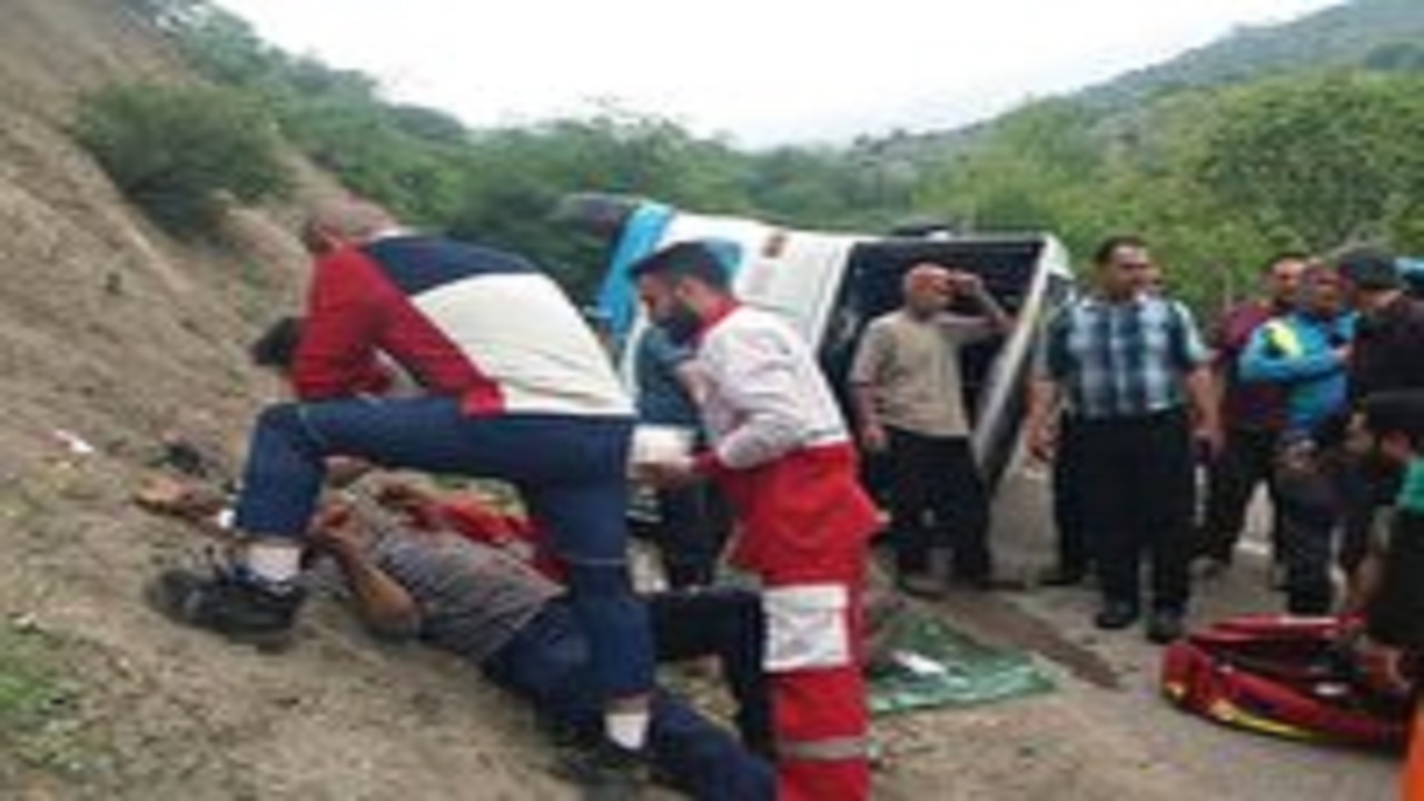واژگونی مینی بوس در محور سوادکوه ۱۰ مصدوم برجای گذاشت
