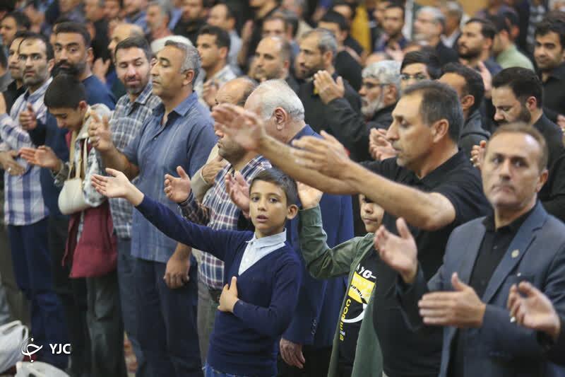 سومین حرم اهل بیت شاهچراغ (ع) در سوگ امام صادق (ع) + تصاویر