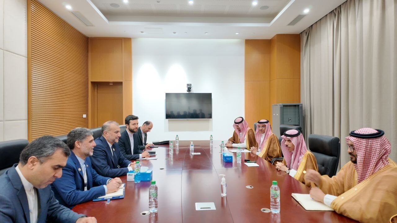 دیدار امیرعبداللهیان و فیصل‌ بن‌ فرحان در گامبیا