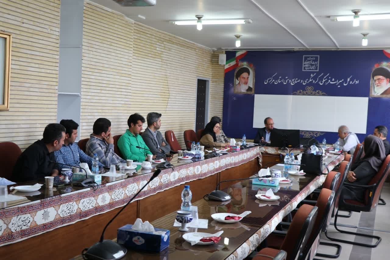تور‌های گردشگری غیرمجاز در انتظار برخورد قانونی