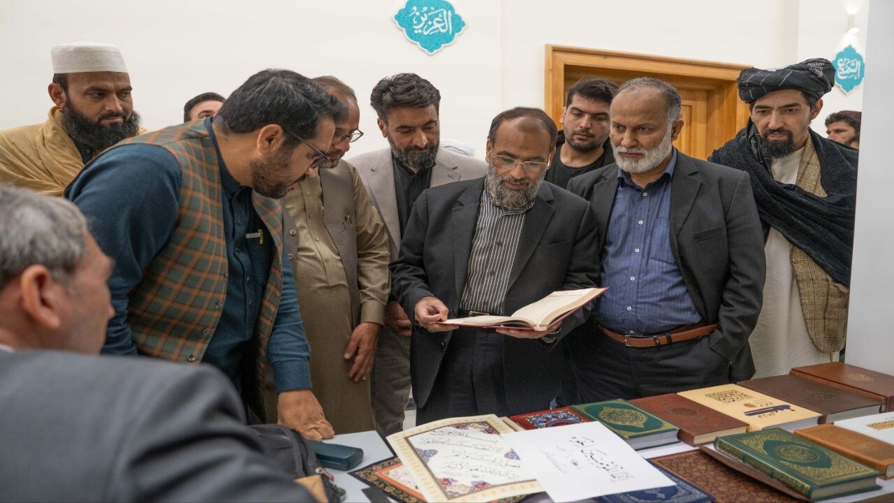بازدید سید حسن مرتضوی از نمایشگاه ملی قرآن کریم در کابل