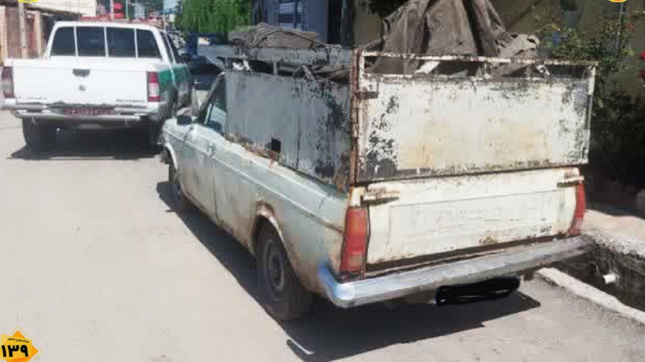 توقیف خودروی حامل چوب قاچاق در سوادکوه
