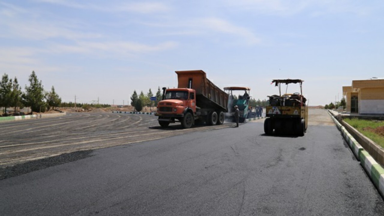 بهسازی آسفالت آرامستان بهشت معصومه (س) قم