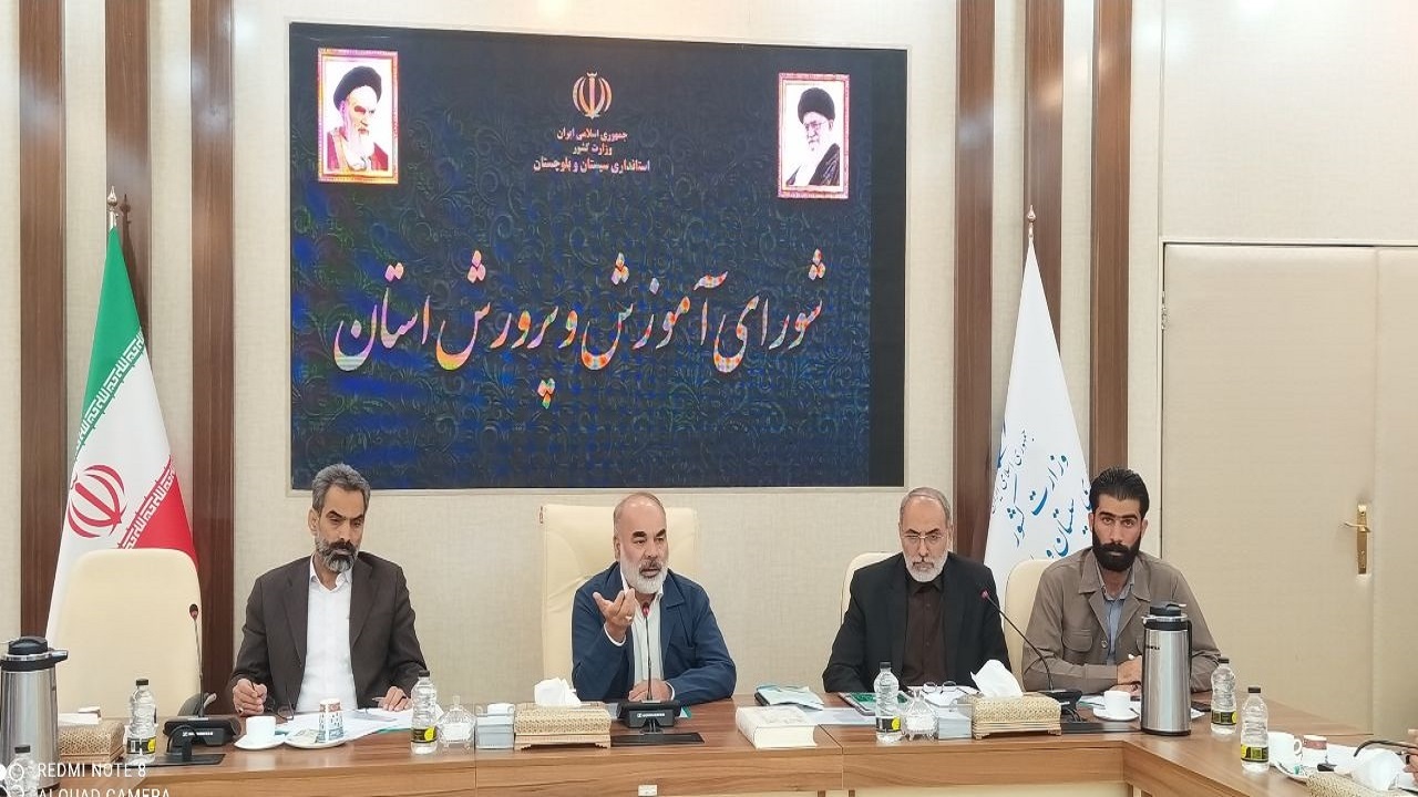 معلمین نقش و رسالت سترگ تربیتی را عهده‌دار هستند
