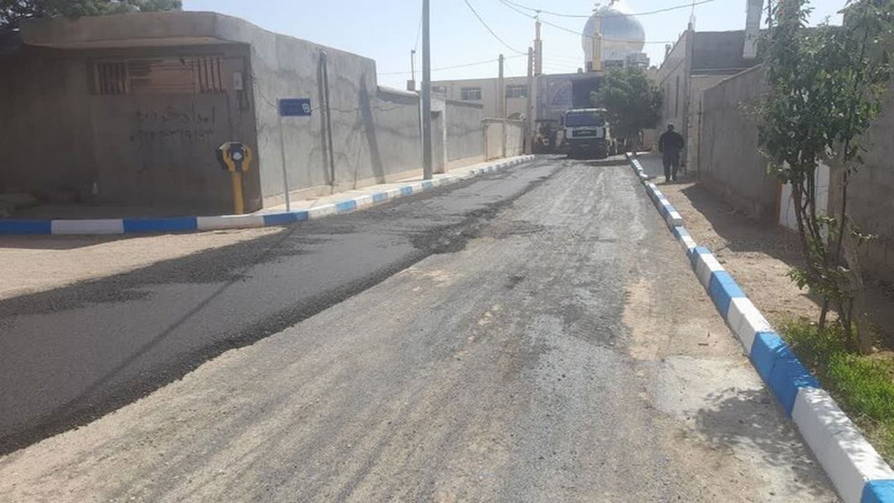 اجرای طرح بهسازی معابر ۱۰ روستای دامغان