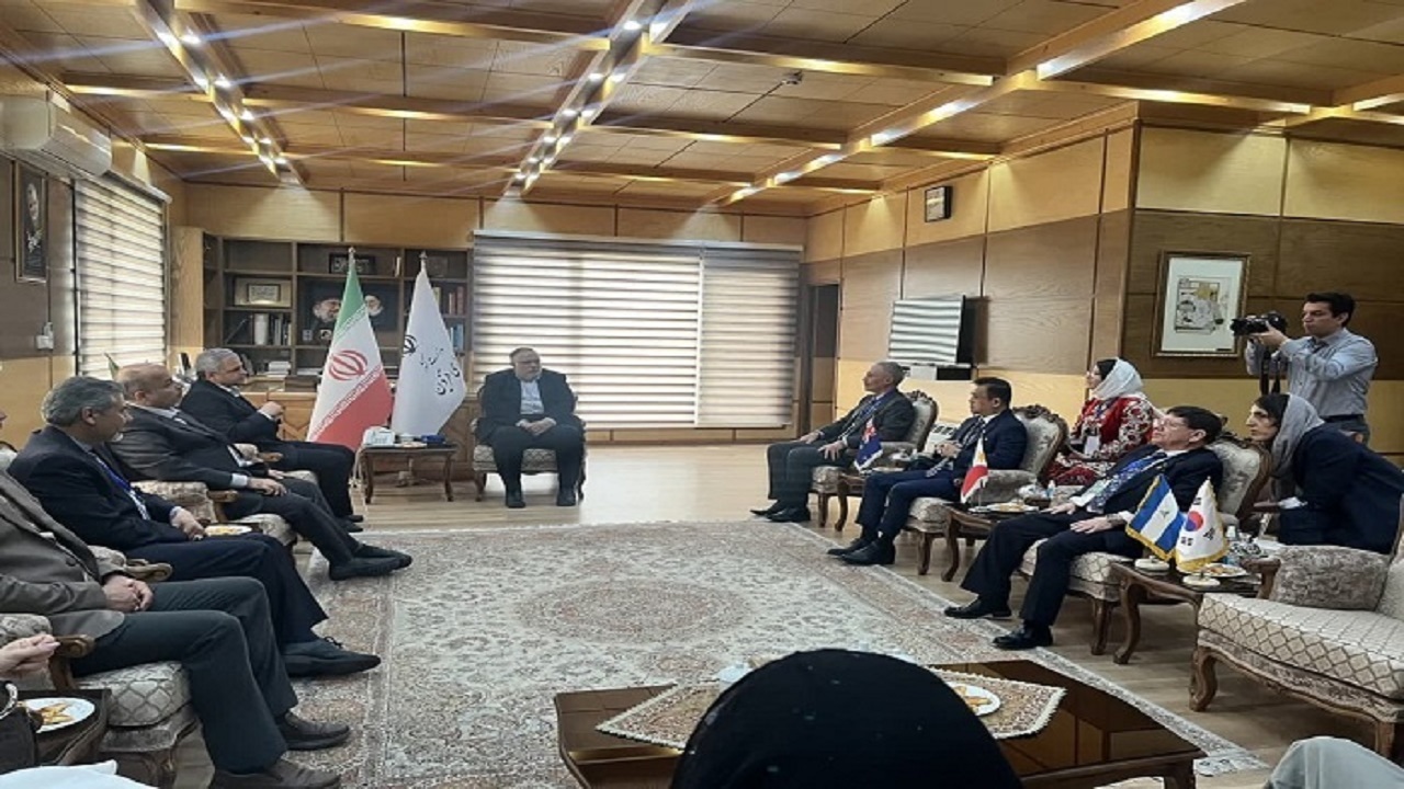 دیدار سفرای چند کشور با استاندار قزوین