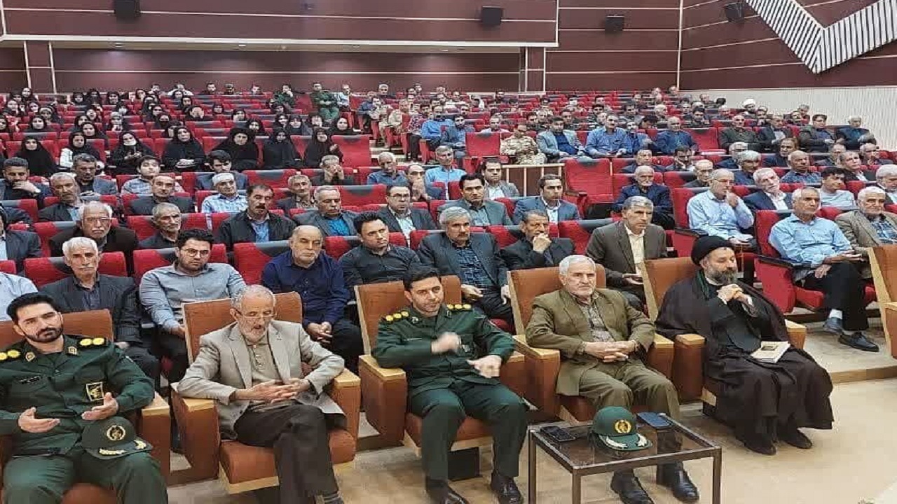 یادواره ۶۰ شهید فروردین و اردیبهشت ماه شهرستان گیلانغرب برگزار شد