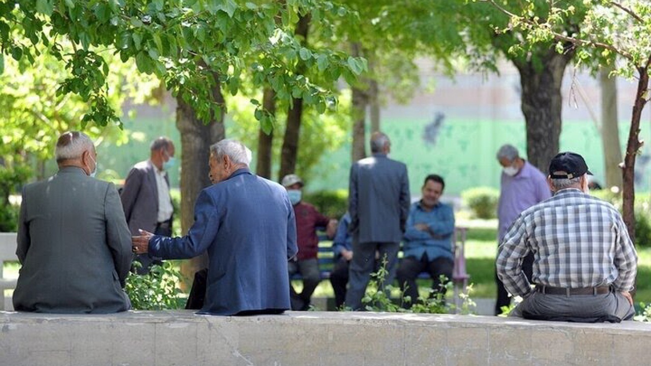 مردمی‌سازی صندوق‌های بازنشستگی تاثیر مستقیمی بر سفره بازنشستگان دارد