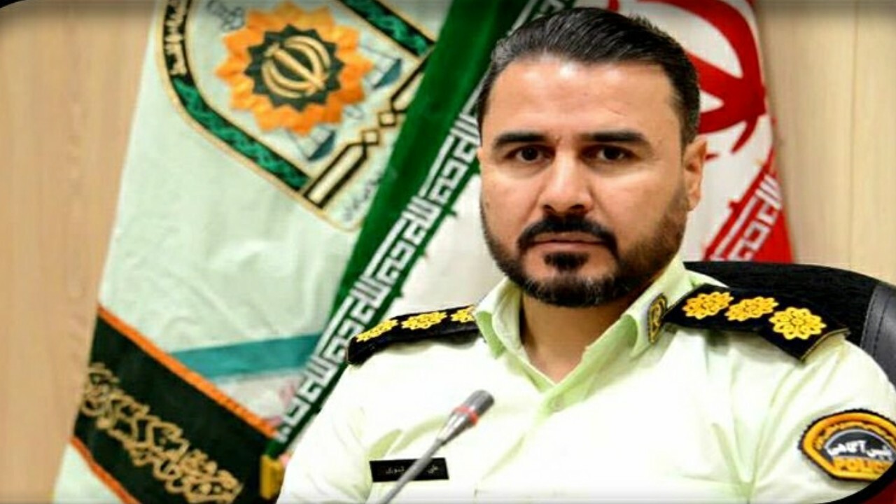 کشف انواع سیگار و تنباکوی قاچاق از یک خانه در قم