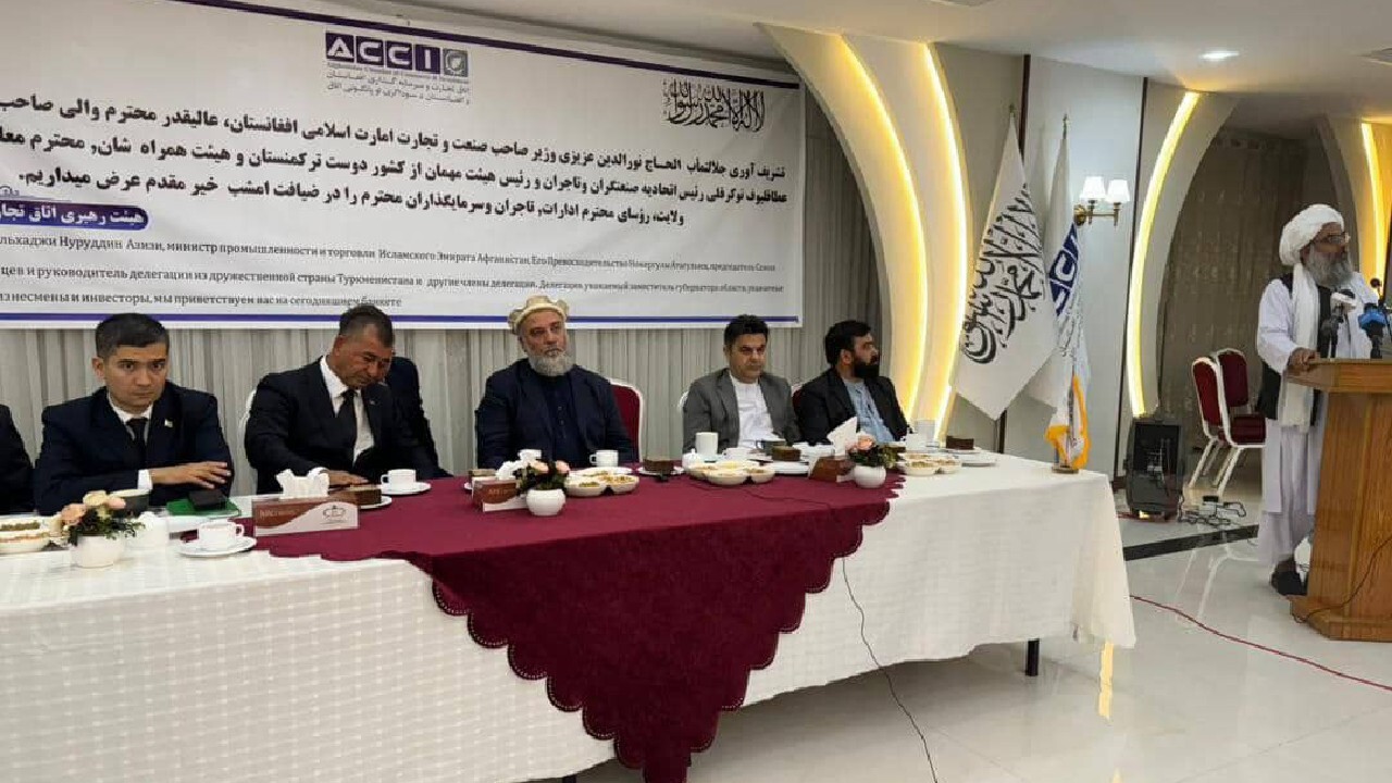 امضای ۱۲ قرارداد تجاری میان افغانستان و ترکمنستان