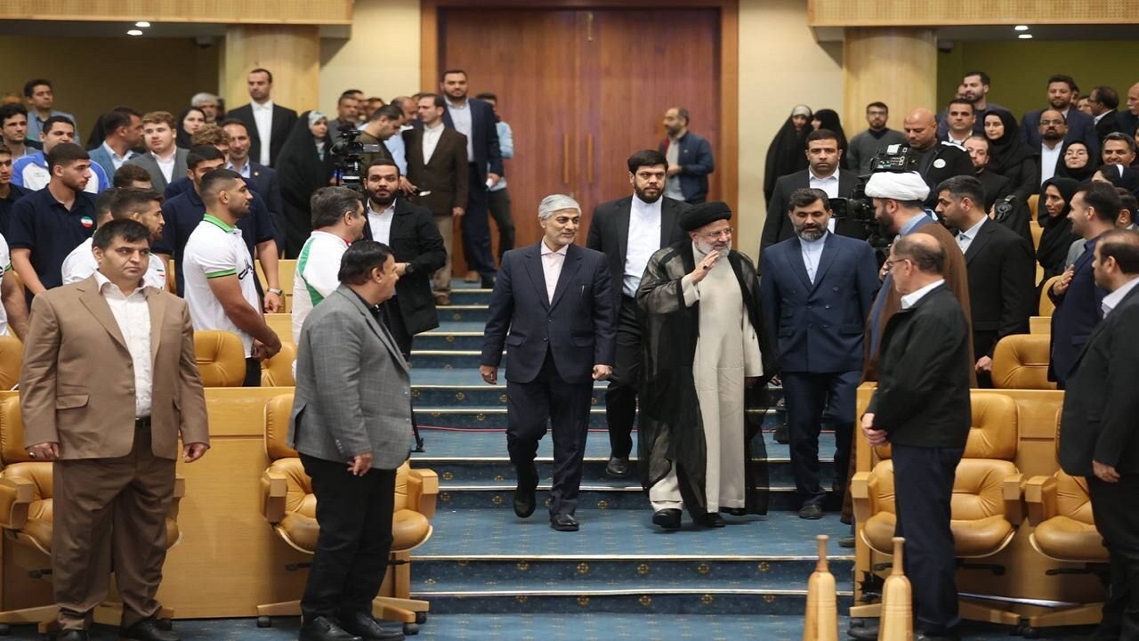 مراسم تجلیل از قهرمانان و مدال‌آوران ورزش با حضور رئیس جمهور برگزار شد