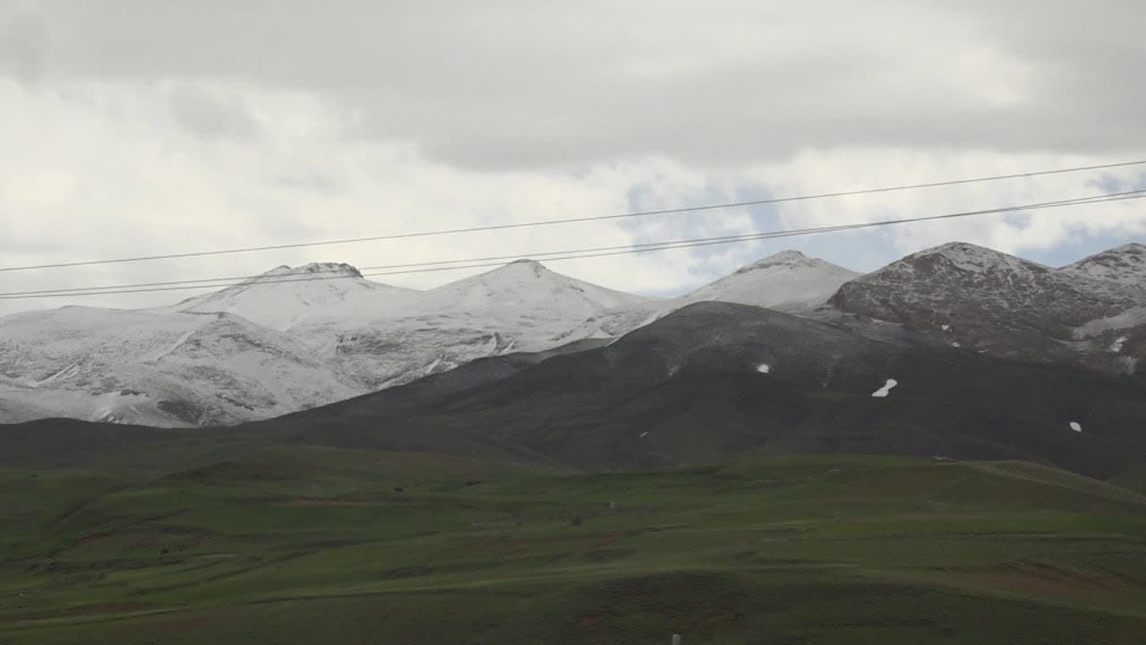 ارتفاعات تکاب سفید پوش شد