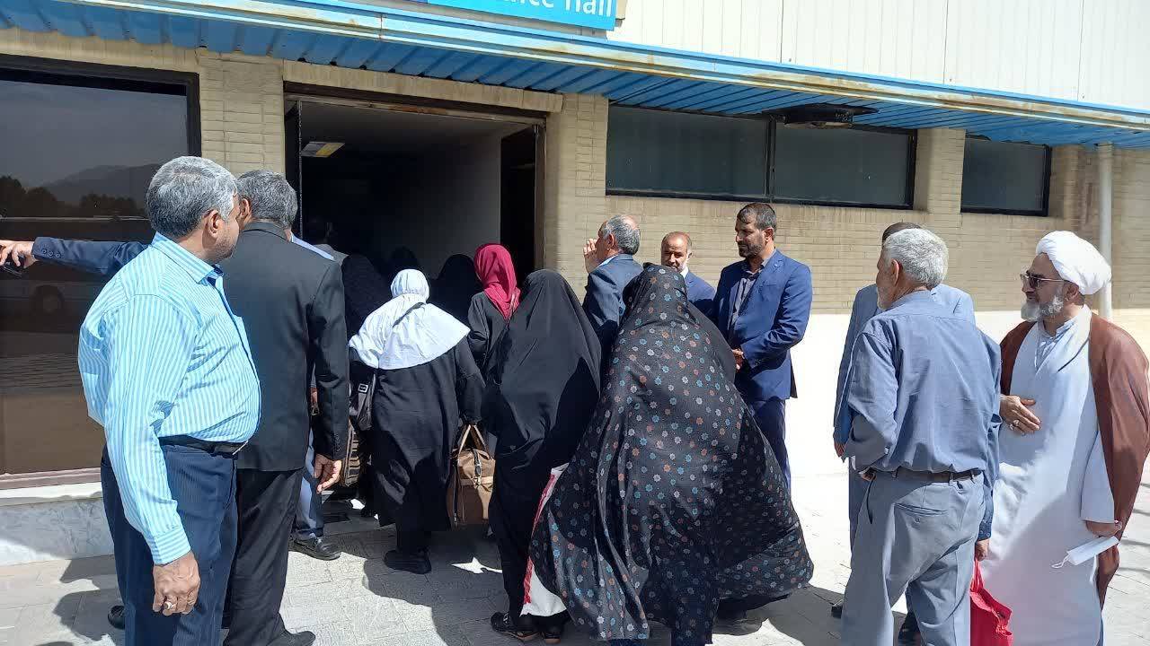 بازگشت زائران کرمانی از سرزمین وحی + تصاویر
