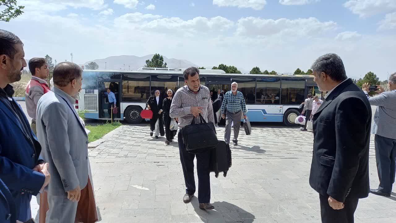 بازگشت زائران کرمانی از سرزمین وحی + تصاویر
