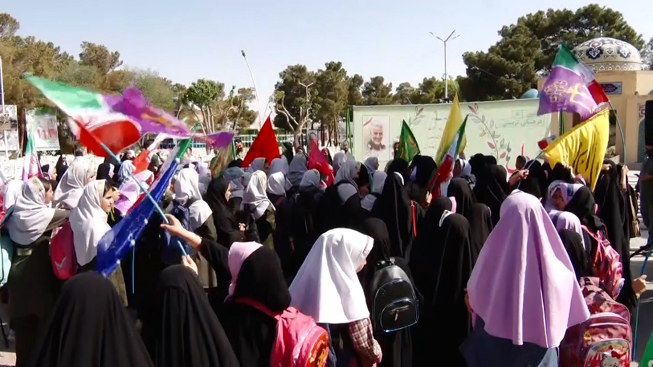 شرکت ۱۲ هزار دانش آموز چهارم دبستانی از استان اصفهان در اردوی فرمانده دلها + فیلم