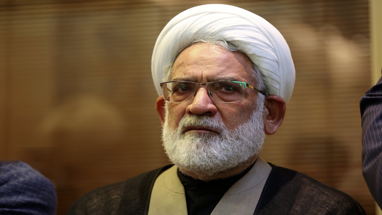 در فضای مجازی باید از ارزش‌های والای امت اسلامی دفاع کنیم