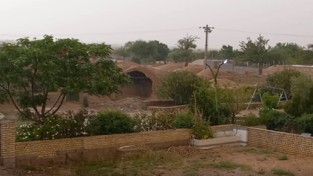 باران بهاری مهمان روستای کویری ده محمد شد + فیلم