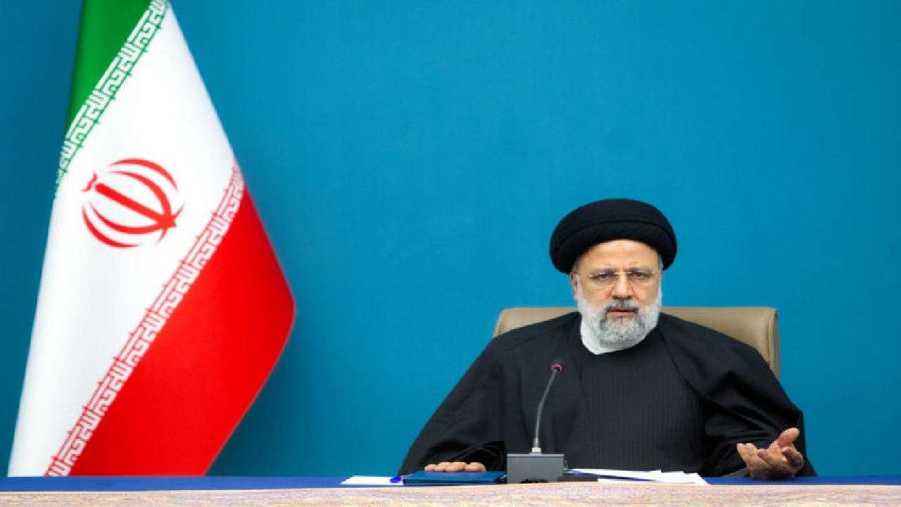 رئیسی: برخی‌ها به دنبال معامله بر سر موشک‌هایمان بودند/ افتتاح و واگذاری ۷۲۵۶ واحد مسکن و زمین با حضور رئیس جمهور  + فیلم