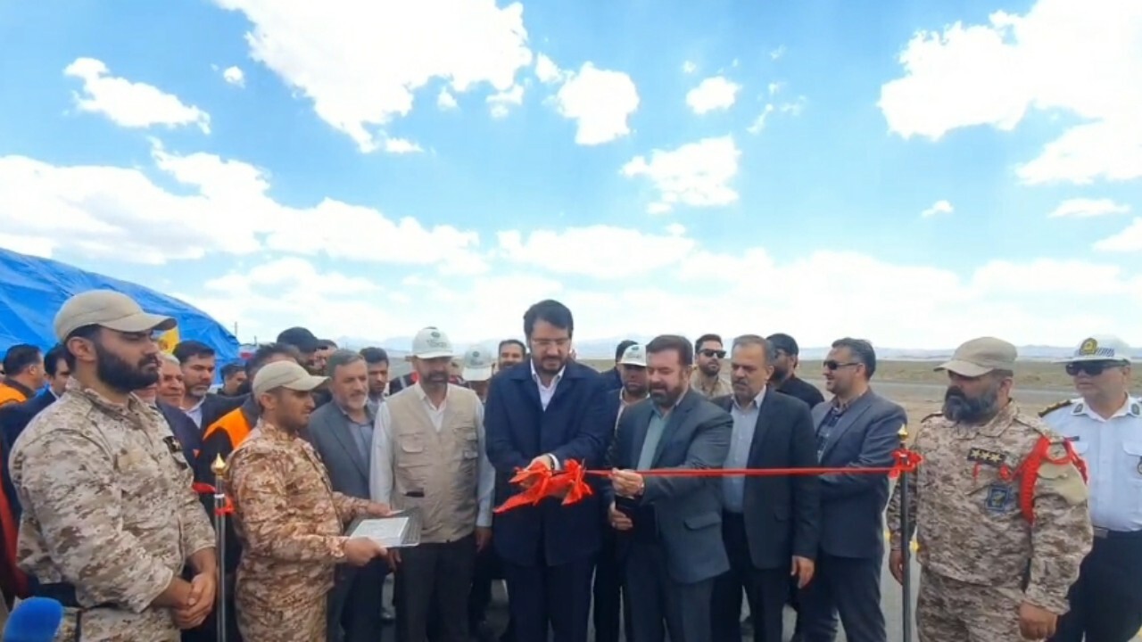 محور پردیسان _ورجان با حضور وزیر راه و شهرسازی  به بهره‌برداری رسید