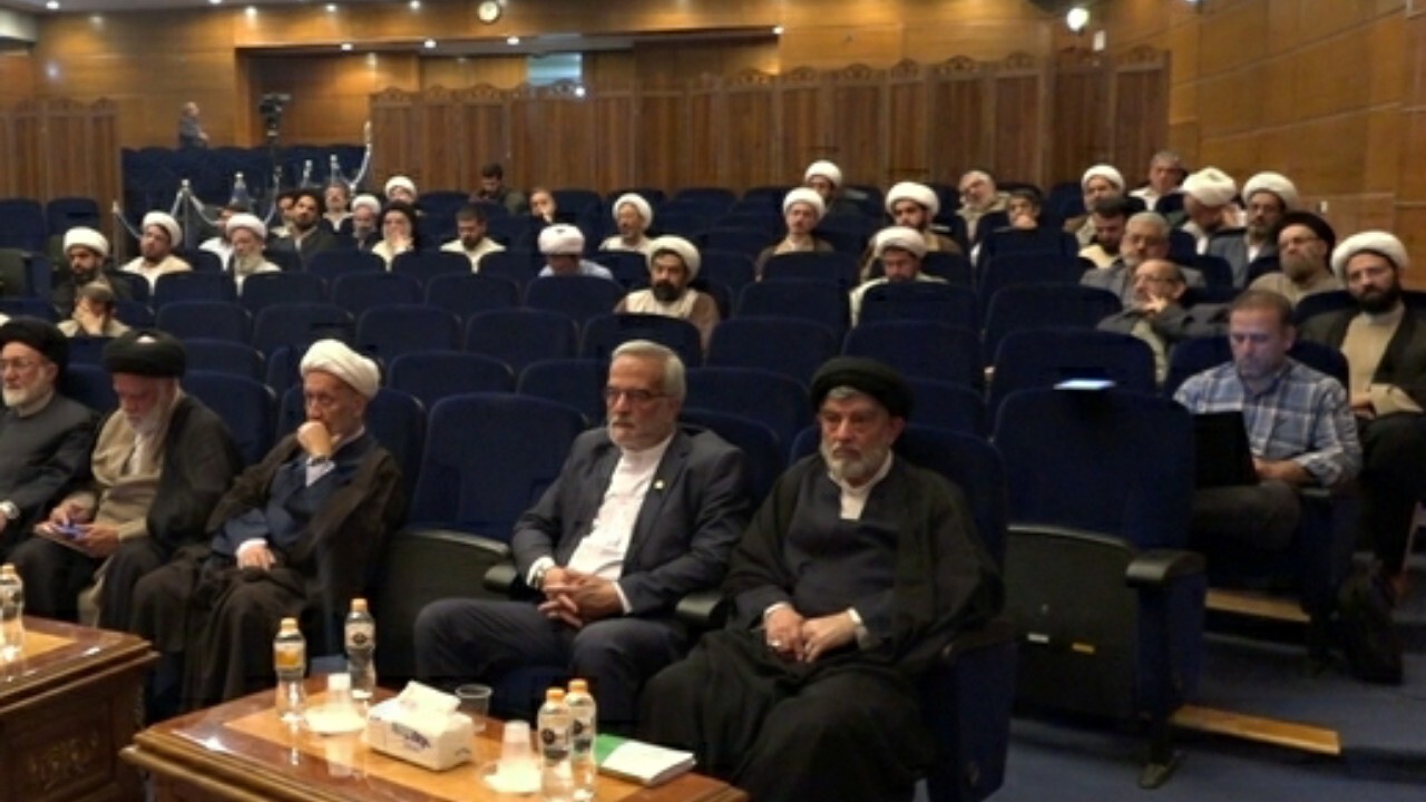 رونمایی از ترجمه کامل فارسی کتاب الکافی در قم