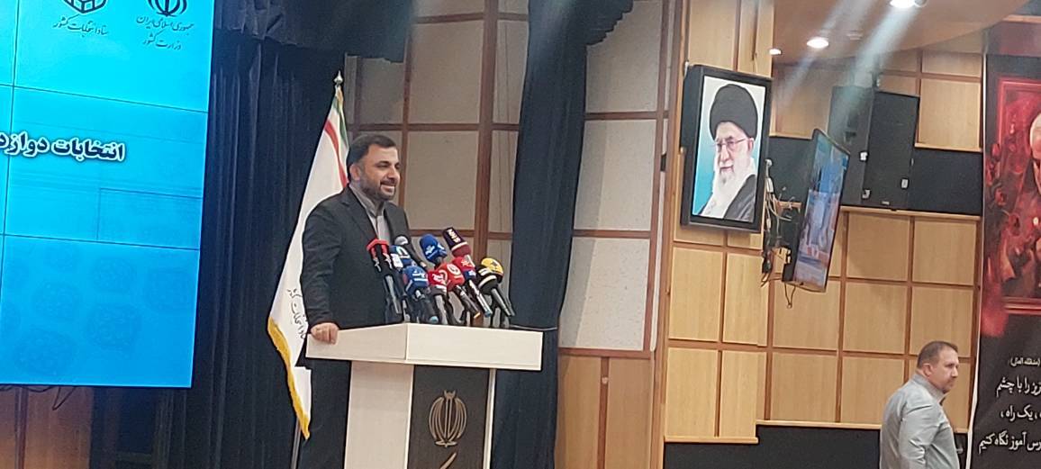 حضور وزیر ارتباطات در ستاد انتخابات