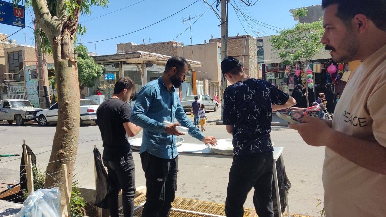 توزیع نذری