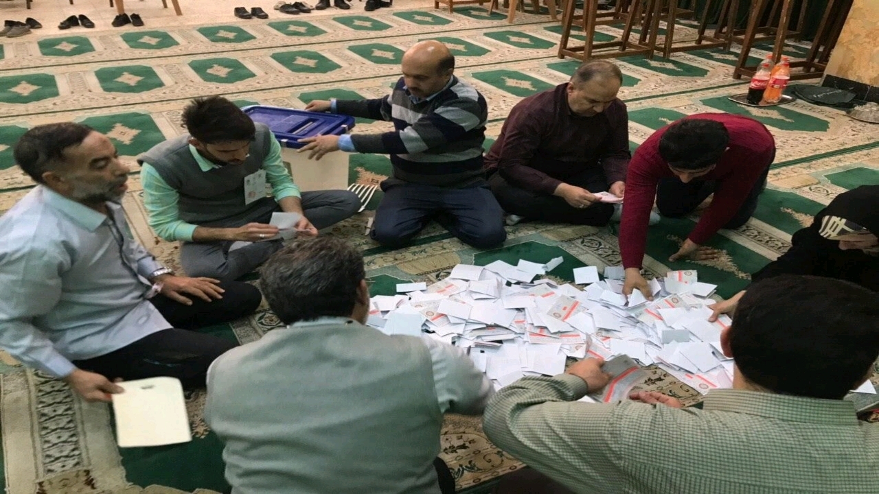 شمارش آراء در شعب اخذ رای گنبدکاووس