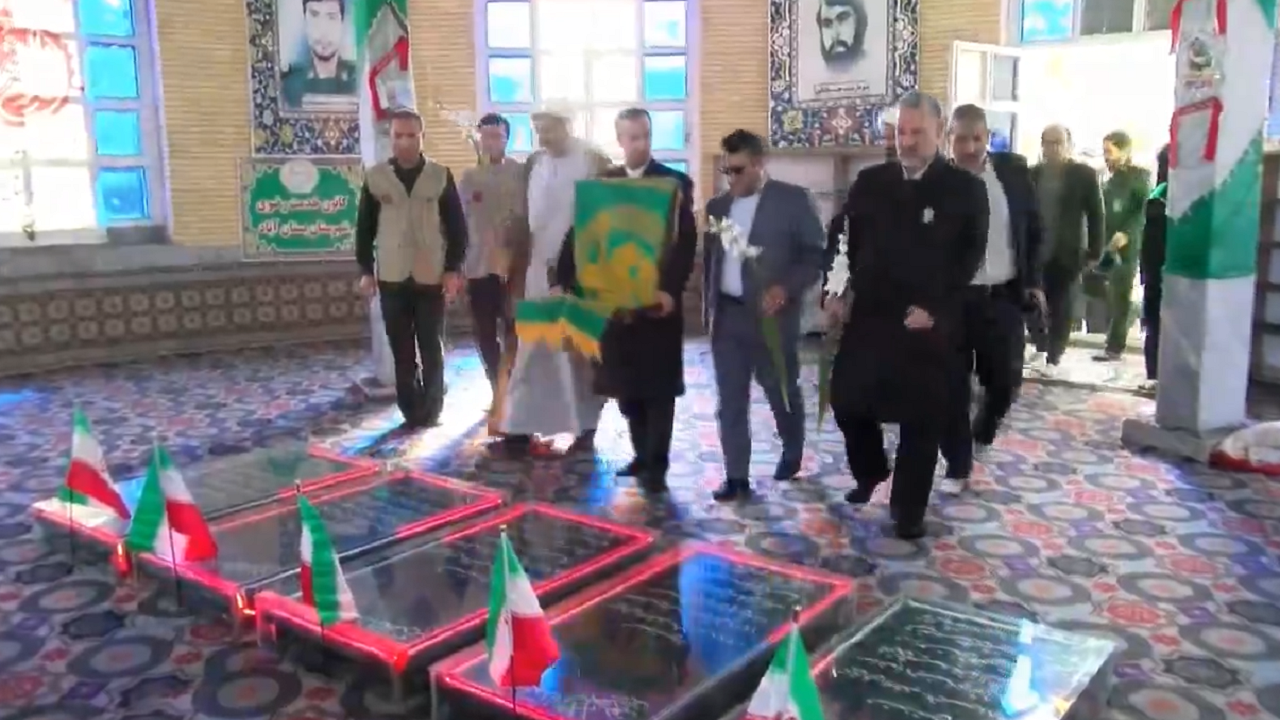 مراسم استقبال از خادمین و پرچم متبرک حرم مطهر امام رضا (ع) در پارک شهدای گمنام بستان آباد