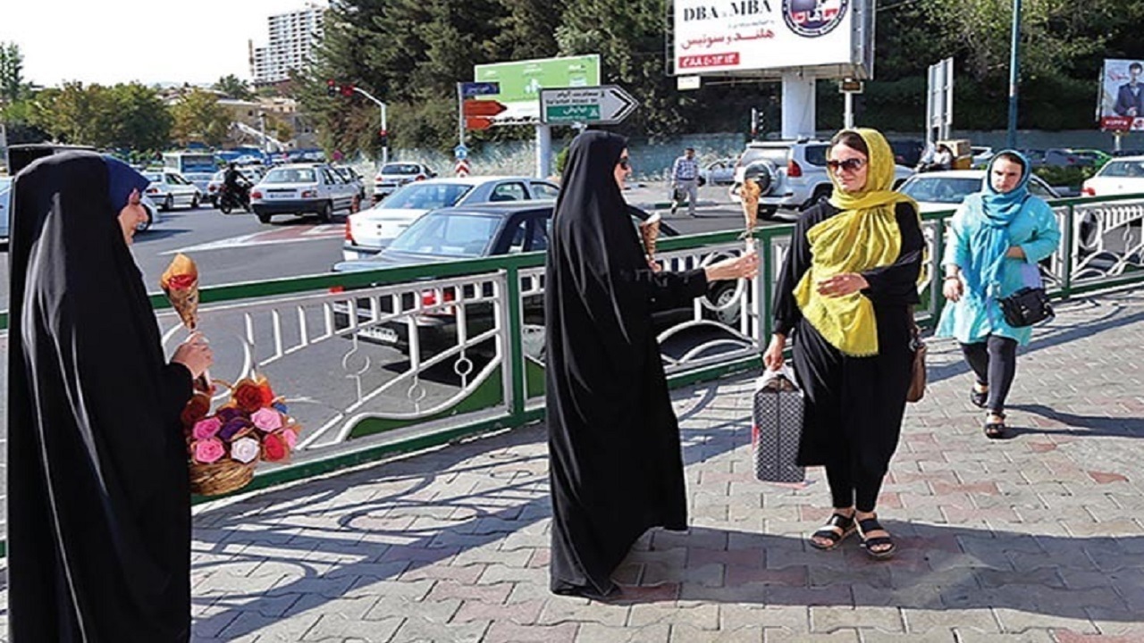 اقدامات سلبی و ایجابی دو بال پرنده برای عفاف و حجاب است