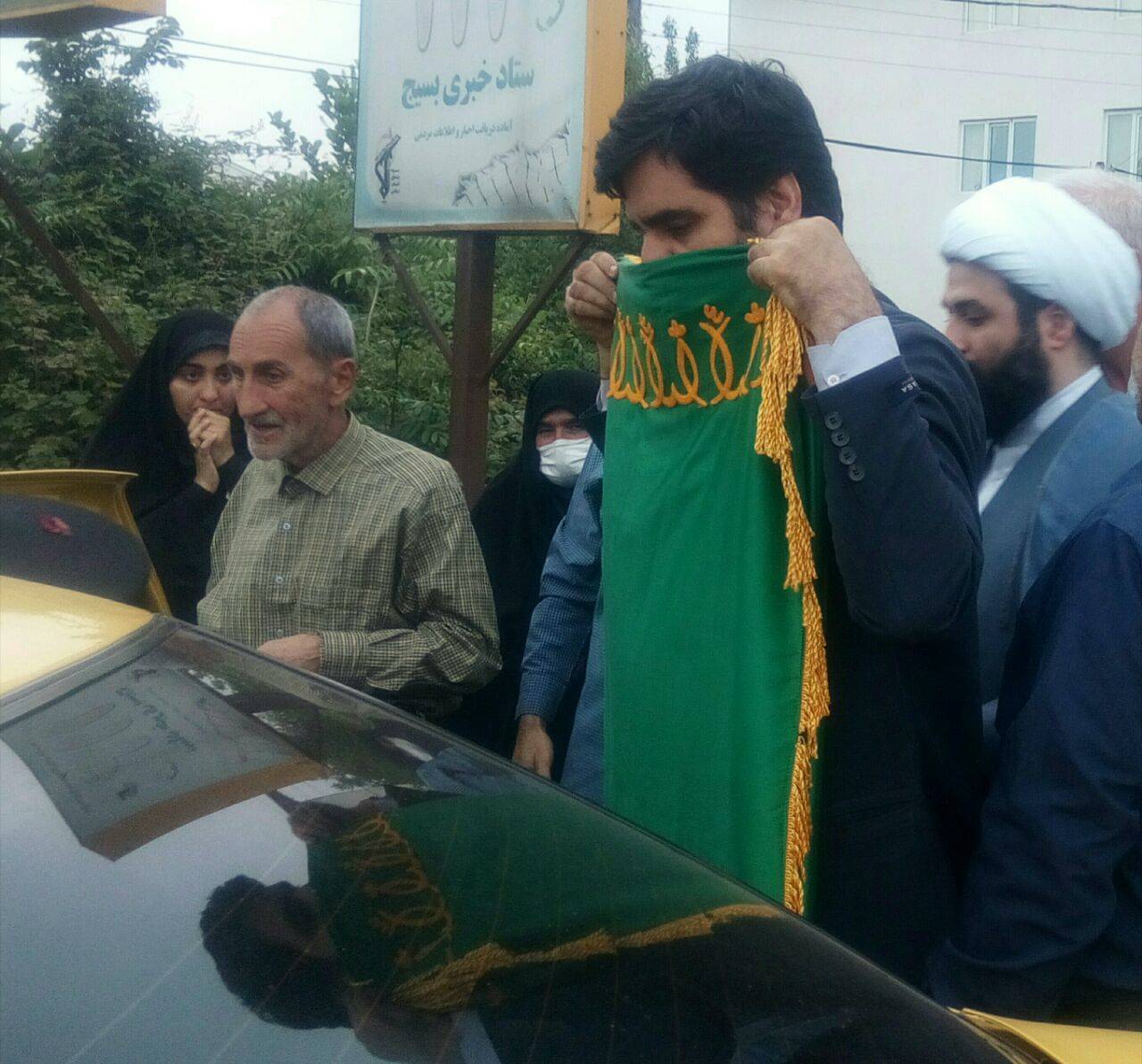 پرچم متبرک امام رضا(ع) در در امامزادگان آقا سیدمرتضی و سید ابراهیم (ع) ماچیان پرچم متبرک امام رضا(ع) در در امامزادگان آقا سیدمرتضی و سید ابراهیم (ع) ماچیان