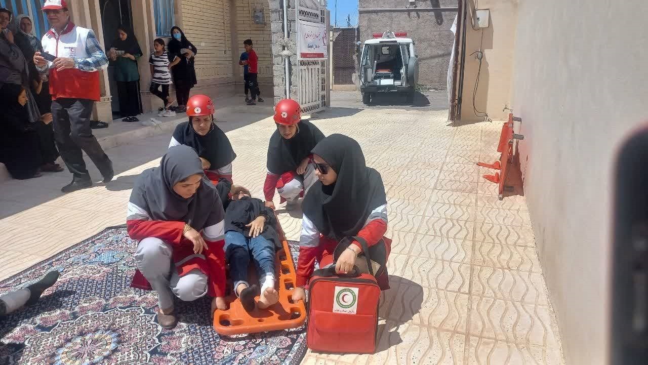 دیدن غروب آفتاب و طلوع دوباره زندگی به لطف نجاتگران هلال احمر