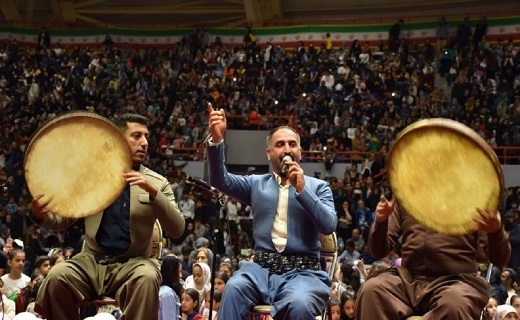 دورهمی شادانه دختران کرد در جشن &laquo;مثل ستاره&raquo; + فیلم و تصویر