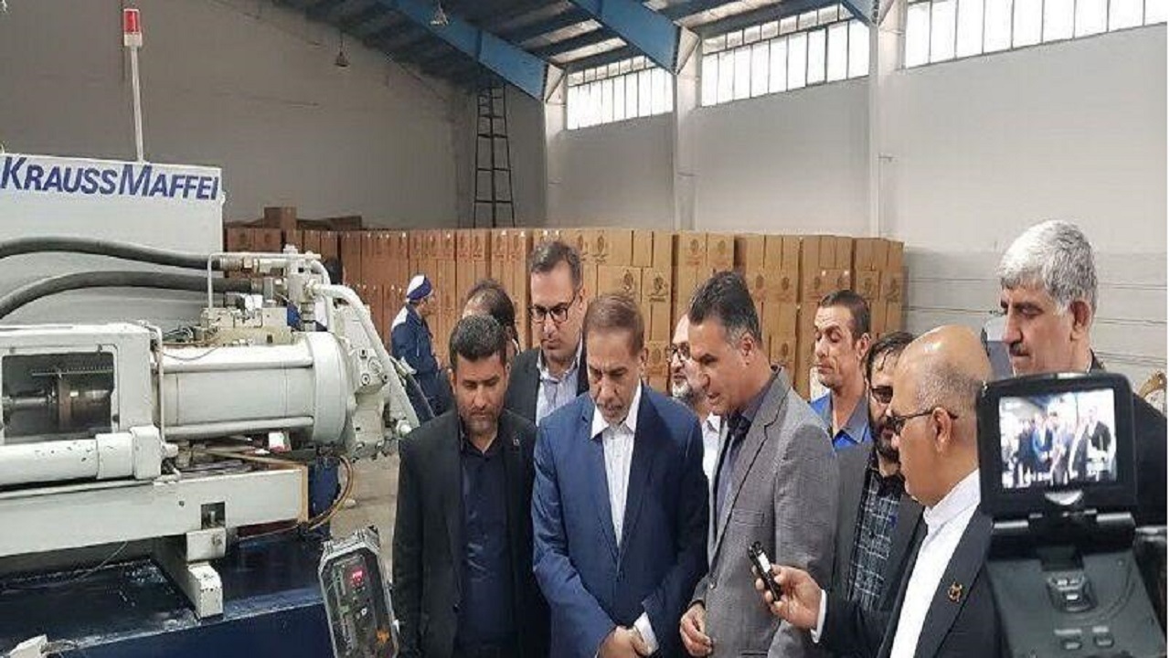 نباید واحد تولیدی به خاطر بدهی تعطیل شود