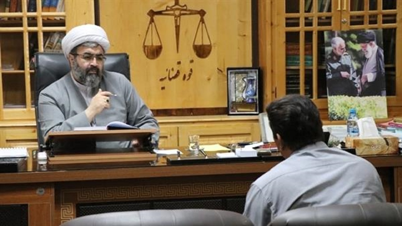 رئیس کل دادگستری سیستان و بلوچستان با ۳۵ نفر از مراجعین دیدار کرد