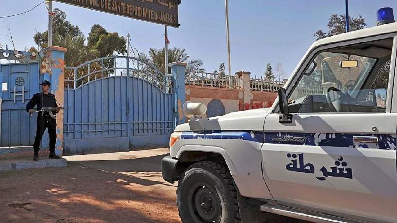 مرد الجزایری بعد از ۲۶ سال در آغل خانه همسایه پیدا شد