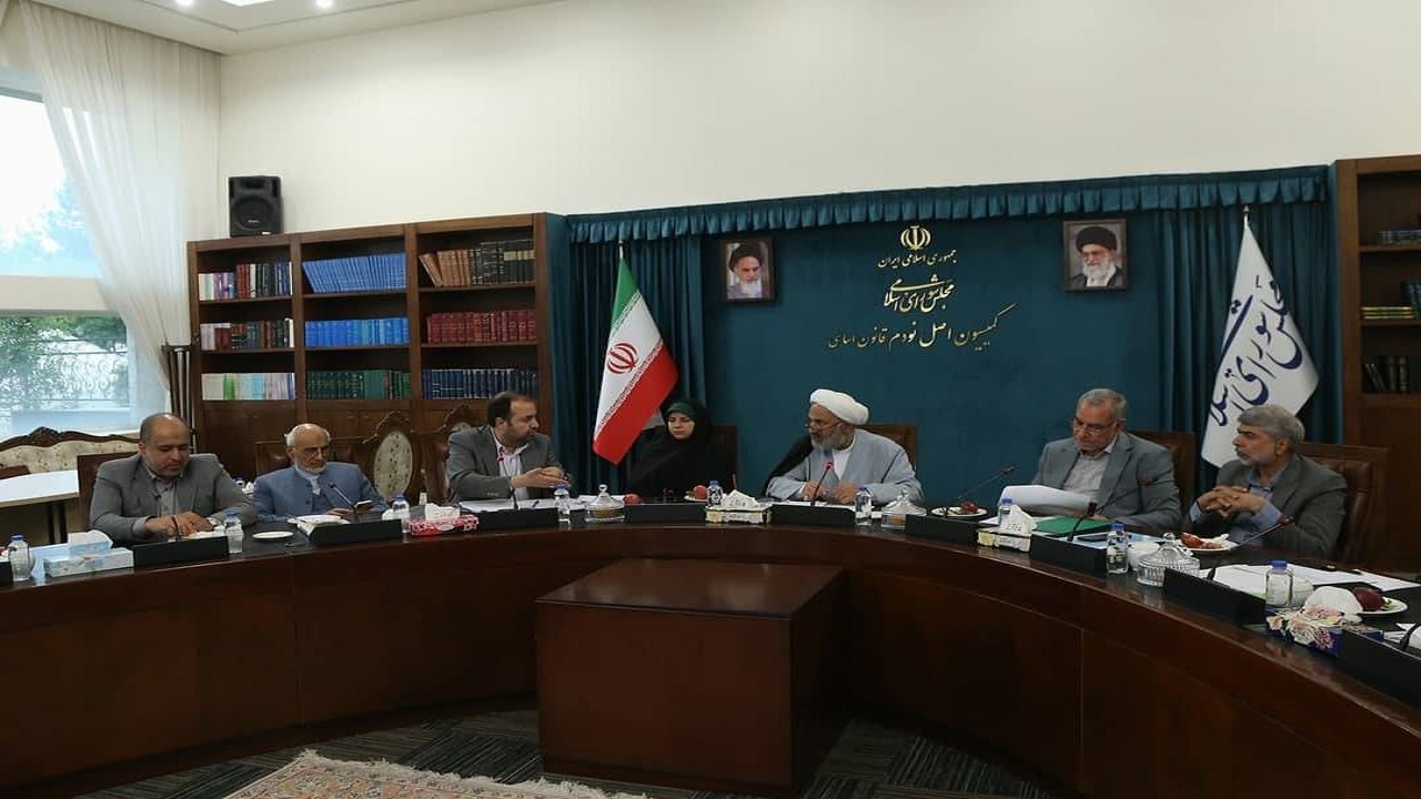 در جلسه کمیسیون اصل نود و وزیر بهداشت چه گذشت؟