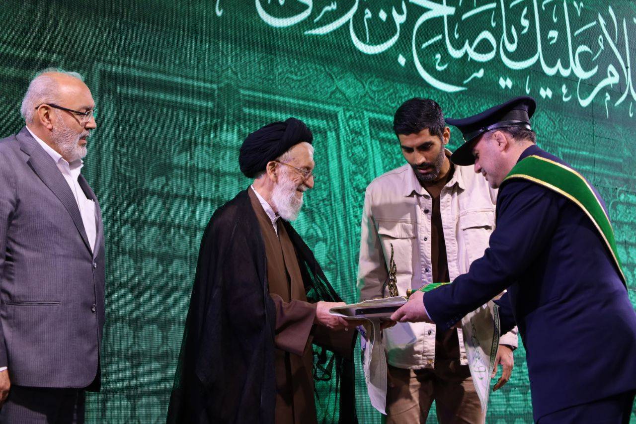 تجلیل از خادمان