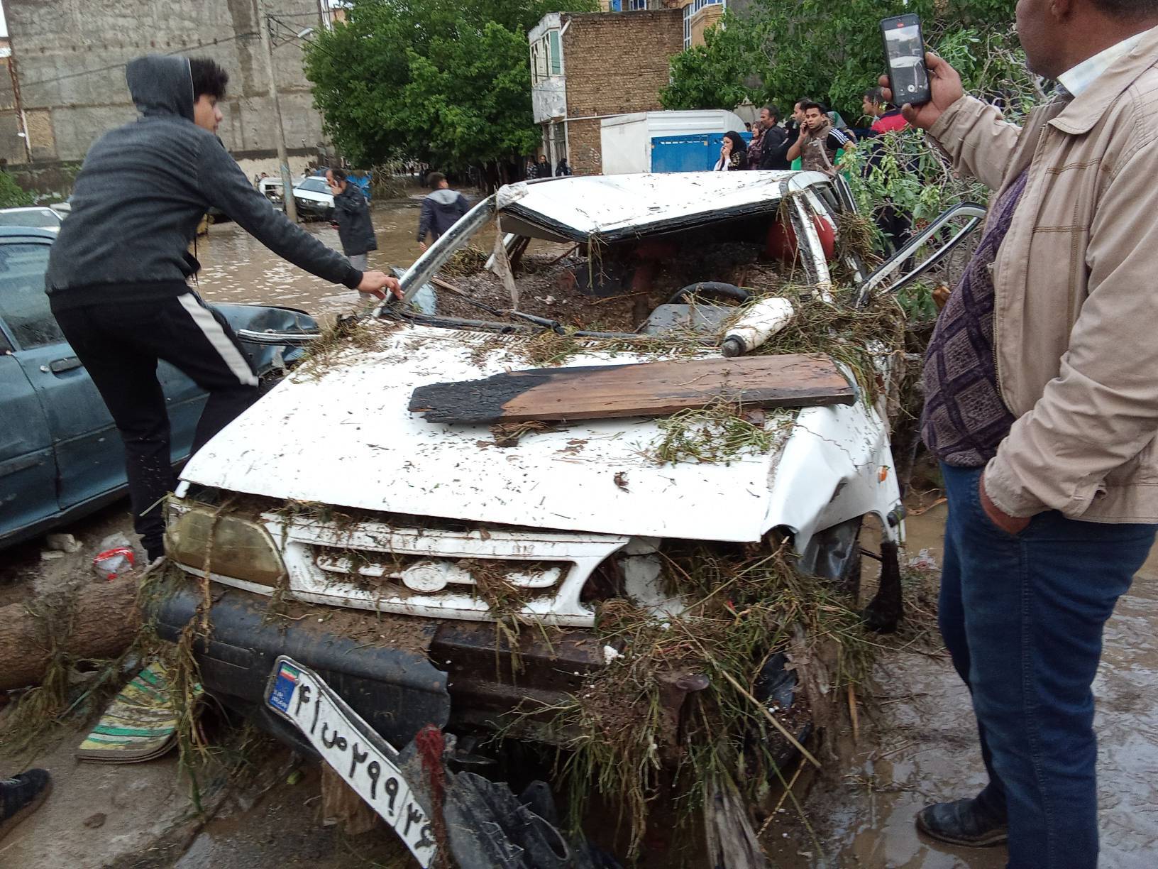 خسارت سیل به خودروها