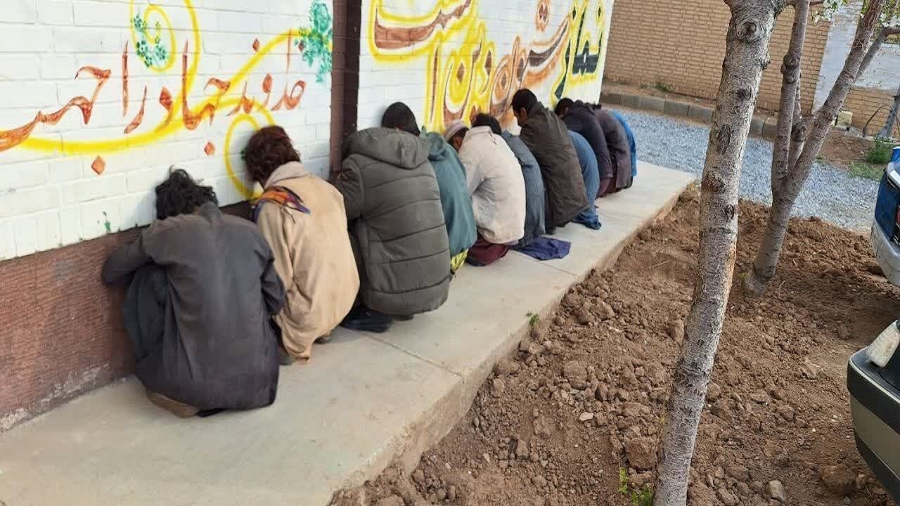 دستگیری کارگران غیرمجاز در شهرستان بن