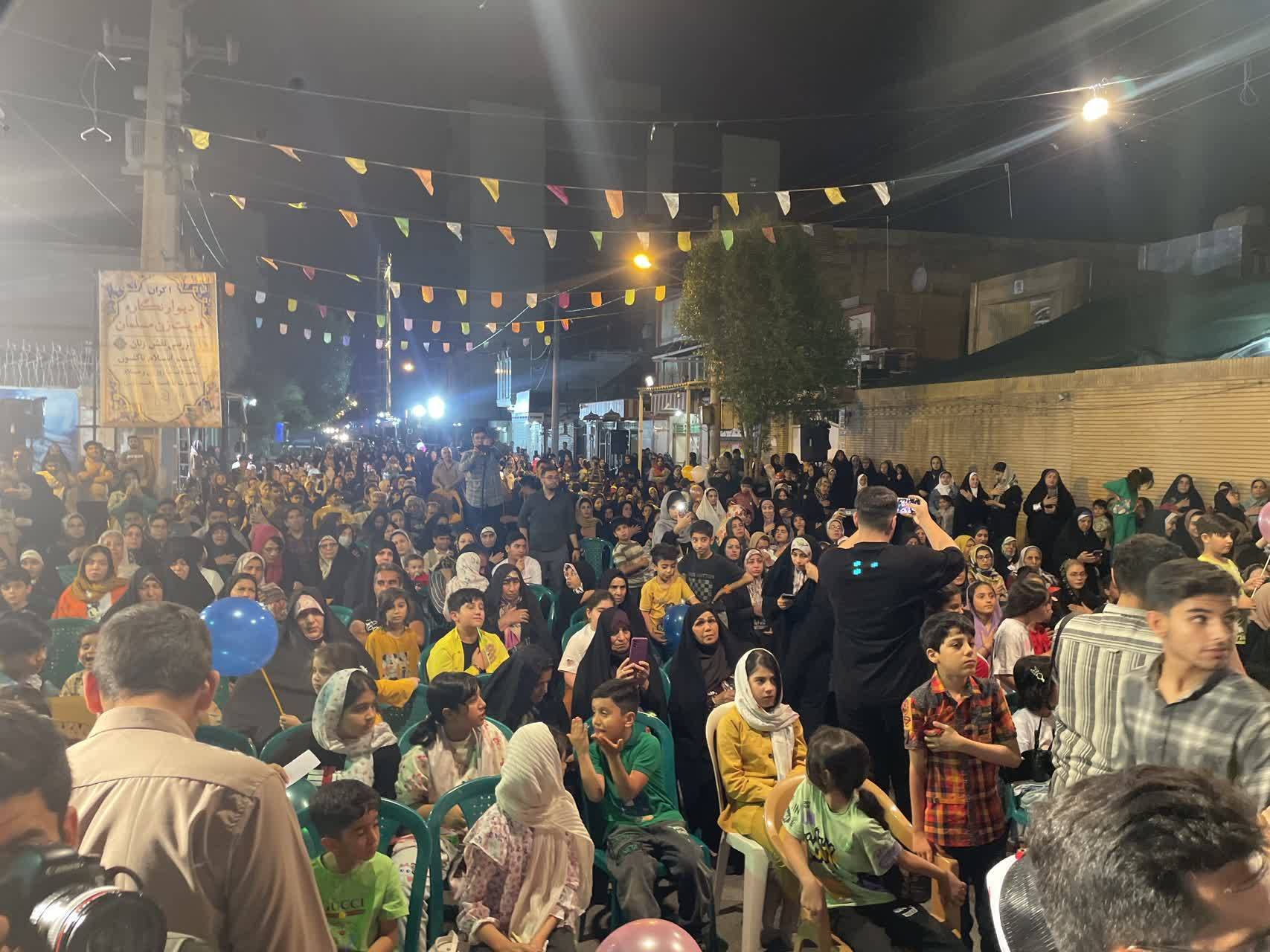 کاروان زیر سایه خورشید در آستانه ولادت امام رضا (ع) کاروان زیر سایه خورشید در آستانه ولادت امام رضا (ع)