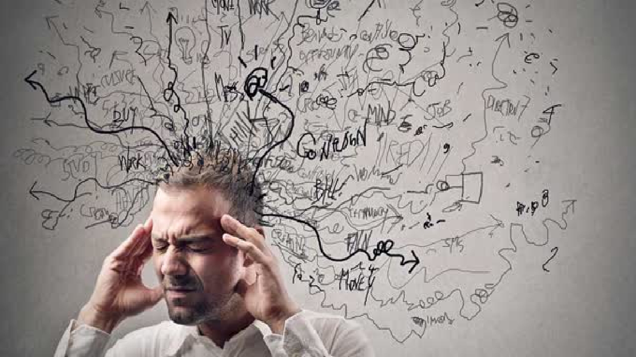 «هله‌هوله»های مجازی و «اضافه‌بار اطلاعاتی»