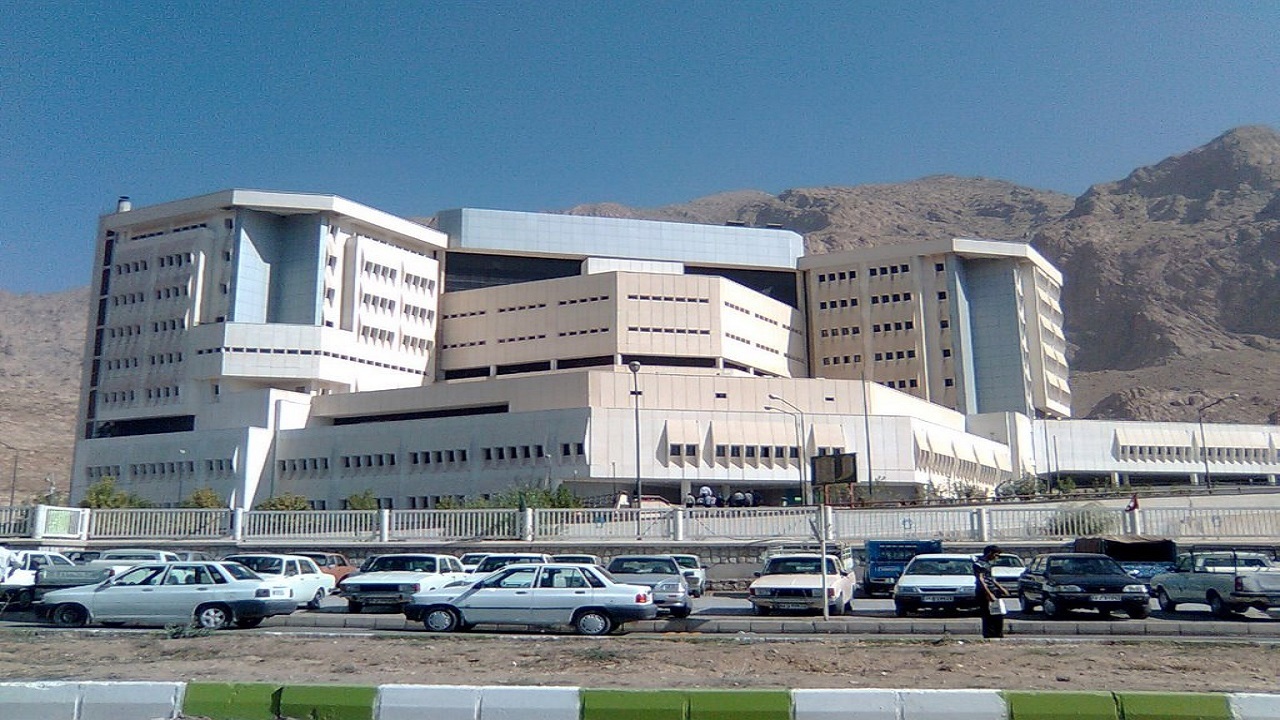اخذ رتبه پنجم بیمارستان امام رضا در بین بیمارستان‌های دانشگاهی تیپ یک کشور