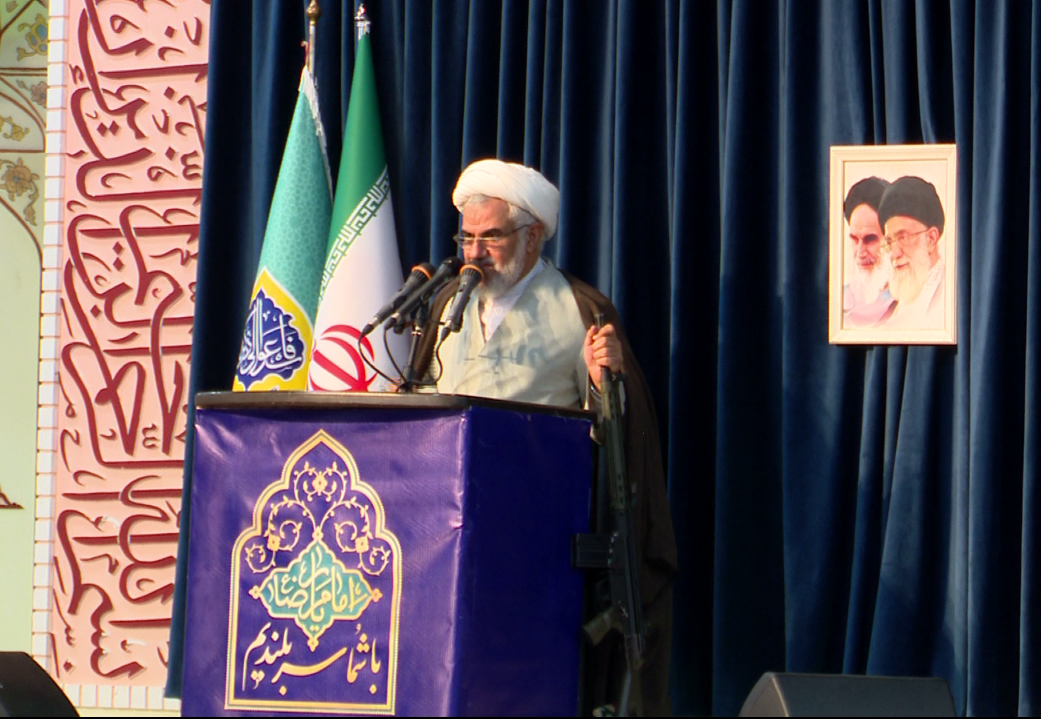 امام جمعه بندرعباس: دشمن بدنبال گسترش ناامیدی  در جامعه است