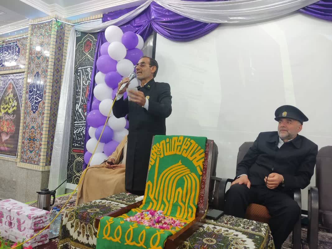 کاروان زیر سایه خورشید